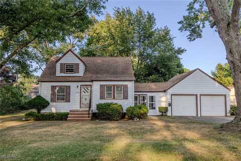 997 Mohegan Trail, Willoughby, OH 44094
