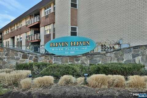 1111 River Road D5, Edgewater, NJ 07020