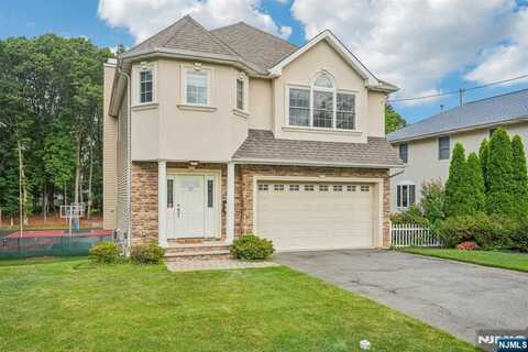 32 Spruce Avenue, Emerson, NJ 07630