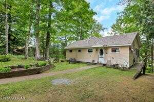 39 Knox Road, Schroon Lake, NY 12870