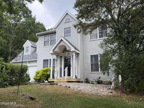 6 Laura Drive, Poestenkill, NY 12018