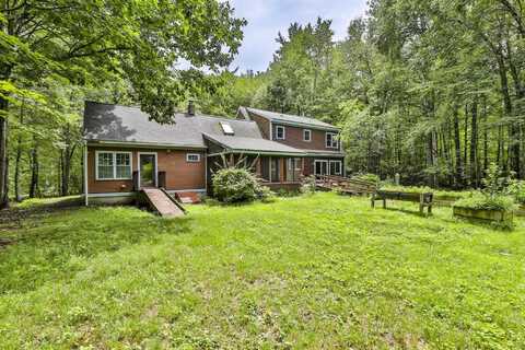 21 Jacob Lane, Lee, NH 03861