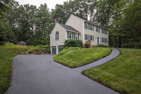 4 Woodbine Drive, Londonderry, NH 03053