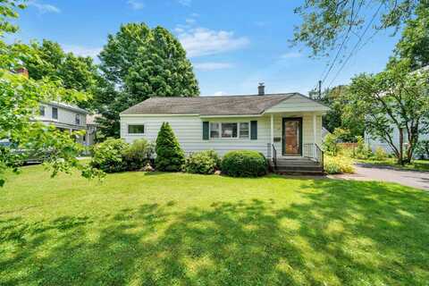 29 Central Street, Essex Junction, VT 05452