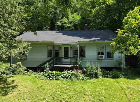 41 Sunset Avenue, Milton, VT 05468