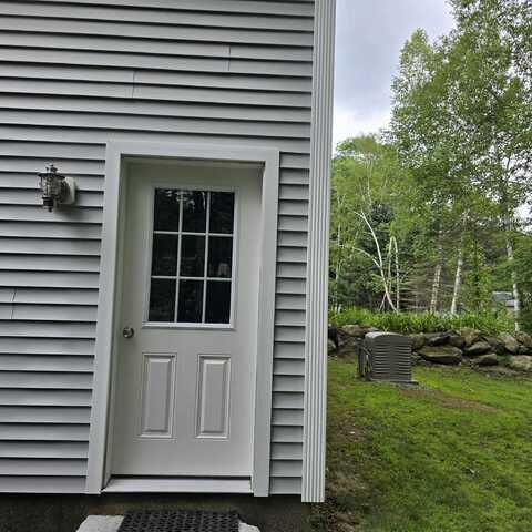 55 Glen Hill Road, Dover, NH 03820