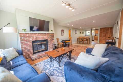 32B Snow Tree Lane, Dover, VT 05356