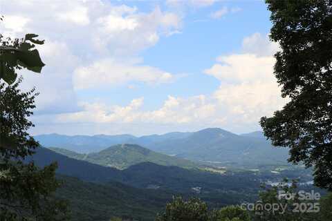 1551 Apple Creek Road, Waynesville, NC 28786