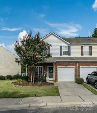 107 Azteca Drive, Matthews, NC 28104