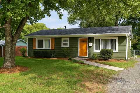 621 Reeves Court, Charlotte, NC 28208