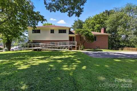 324 Whispering Hills Drive, Hendersonville, NC 28792