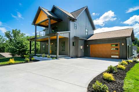 253 Eagles Eye Drive, Hendersonville, NC 28792