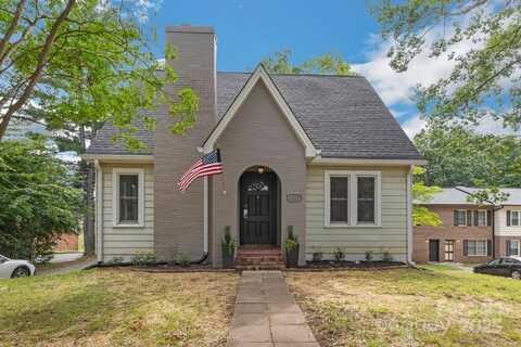 1421 12th Street Drive NW, Hickory, NC 28601