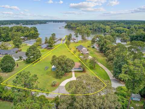 1106 Shore Drive, Manning, SC 29102