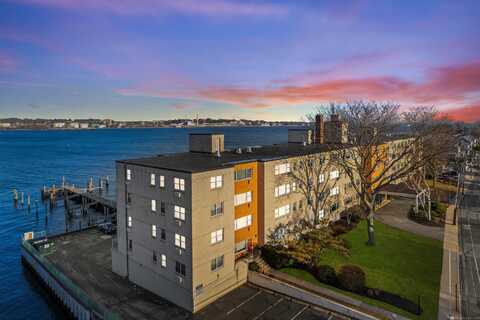 292 Pequot Avenue, New London, CT 06320