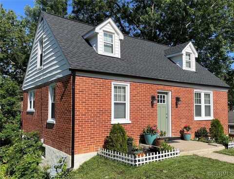 958 Donaghe Street, Staunton, VA 24401