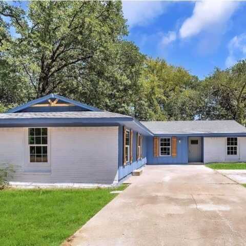 110 Pierce Drive, Mabank, TX 75156