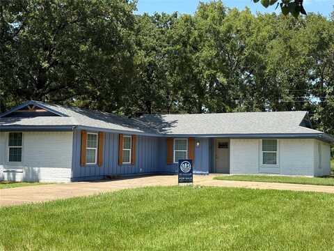 110 Pierce Drive, Mabank, TX 75156