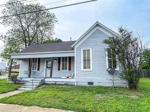 202 E Morgan Street, Franklin, TX 77856