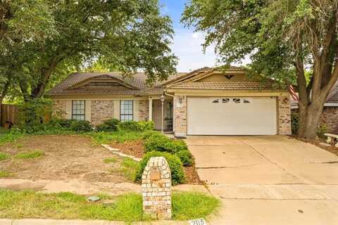203 Juniper Drive, Arlington, TX 76018