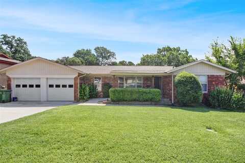 804 Lee Drive, Bedford, TX 76022