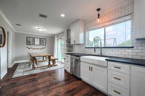 10628 Winding Passage Way, Fort Worth, TX 76131