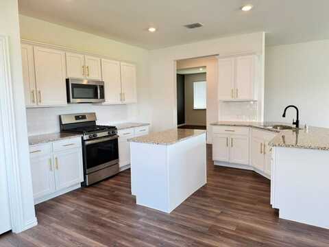 828 Grapefruit Court, Forney, TX 75126