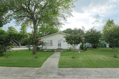 422 Smith Street, Grapevine, TX 76051