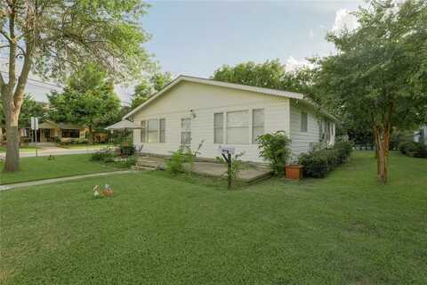 422 Smith Street, Grapevine, TX 76051
