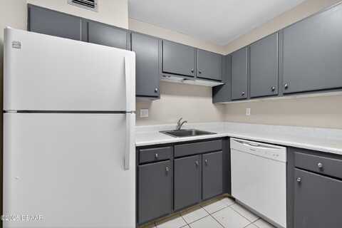 1504 Virginia Avenue, Daytona Beach, FL 32114