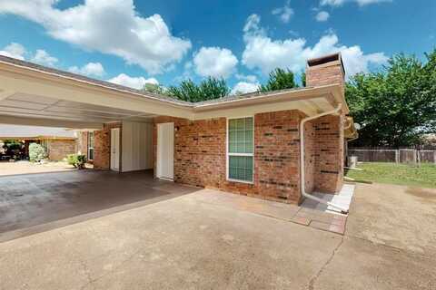 2707-2709 Petersburg Drive, Arlington, TX 76014