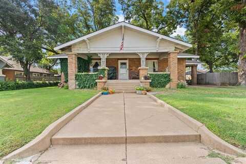 225 Featherston Street, Cleburne, TX 76033