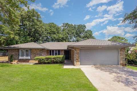 5615 Trail Crest Drive, Arlington, TX 76017
