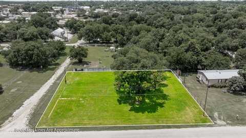 532 N Leon Street, De Leon, TX 76444