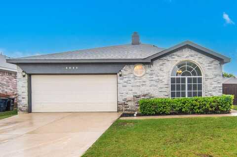 4800 Fishhook Court, Fort Worth, TX 76179