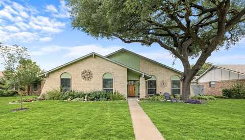 1913 J J Pearce Drive, Richardson, TX 75081