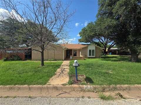104 Sage Drive, Breckenridge, TX 76424