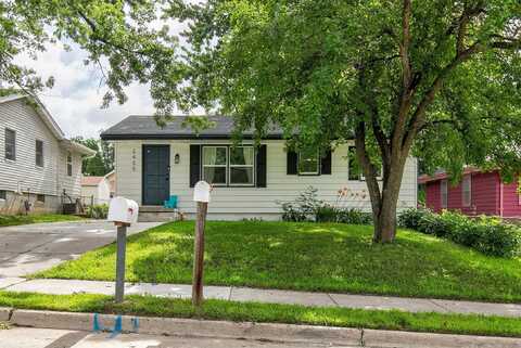2405 Williams Street, Des Moines, IA 50317