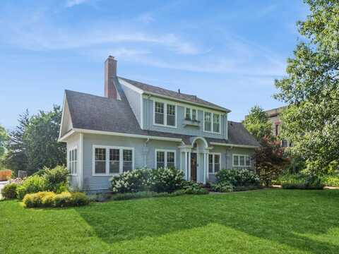 302 37th Street, Des Moines, IA 50312