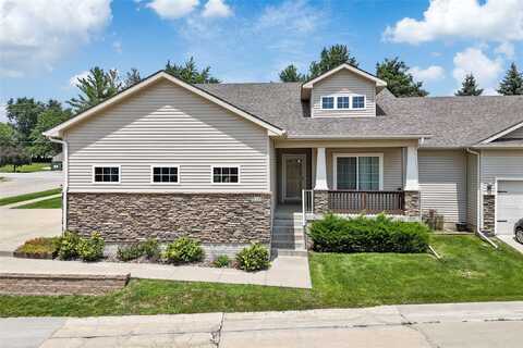 5185 Boulder Drive, Pleasant Hill, IA 50327