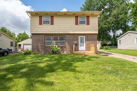 3916 E Tiffin Avenue, Des Moines, IA 50317