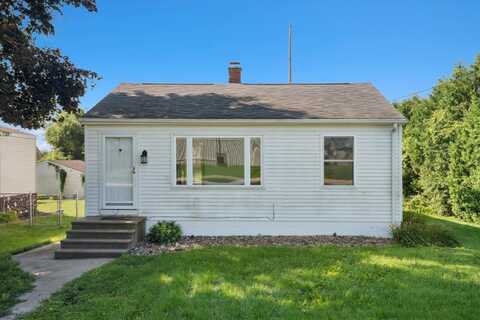 10506 Emberwood, Dubuque, IA 52001