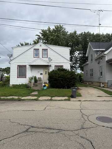 2274 Washington, Dubuque, IA 52001