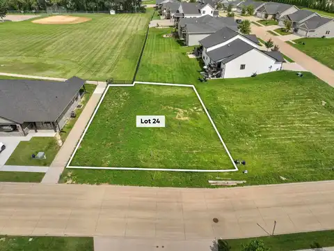 Lot 24 Rolling Creek, Dubuque, IA 52003