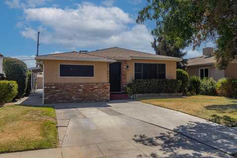624 D Street S, Madera, CA 93638