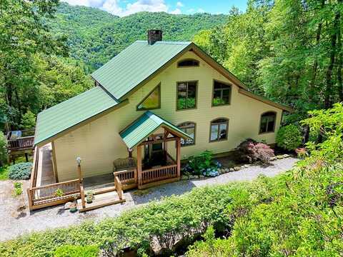 526 Grandaddy Still Road, Scaly Mountain, NC 28775