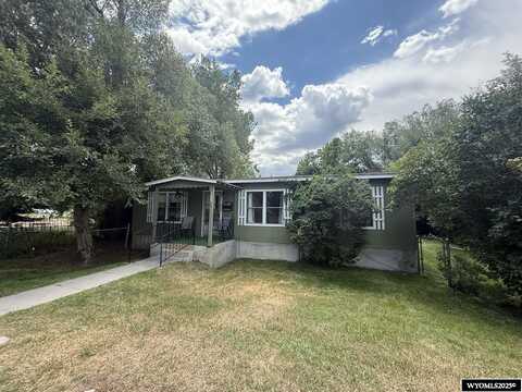 175 Washington, Lander, WY 82520