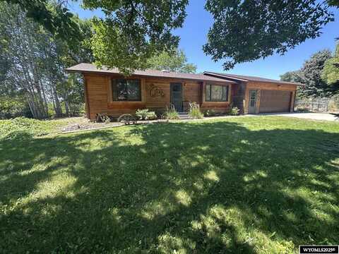 1335 Robin, Riverton, WY 82501
