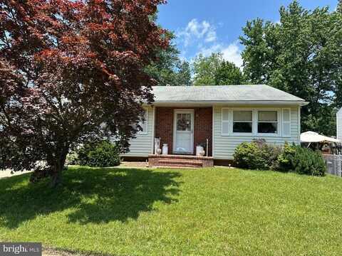 29 E MAPLE AVENUE, BELLMAWR, NJ 08031