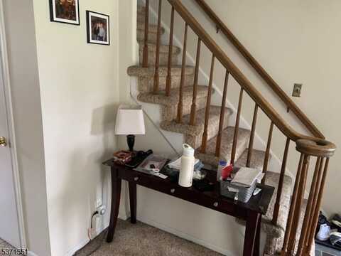 207 Manning Ave, South Plainfield, NJ 07080